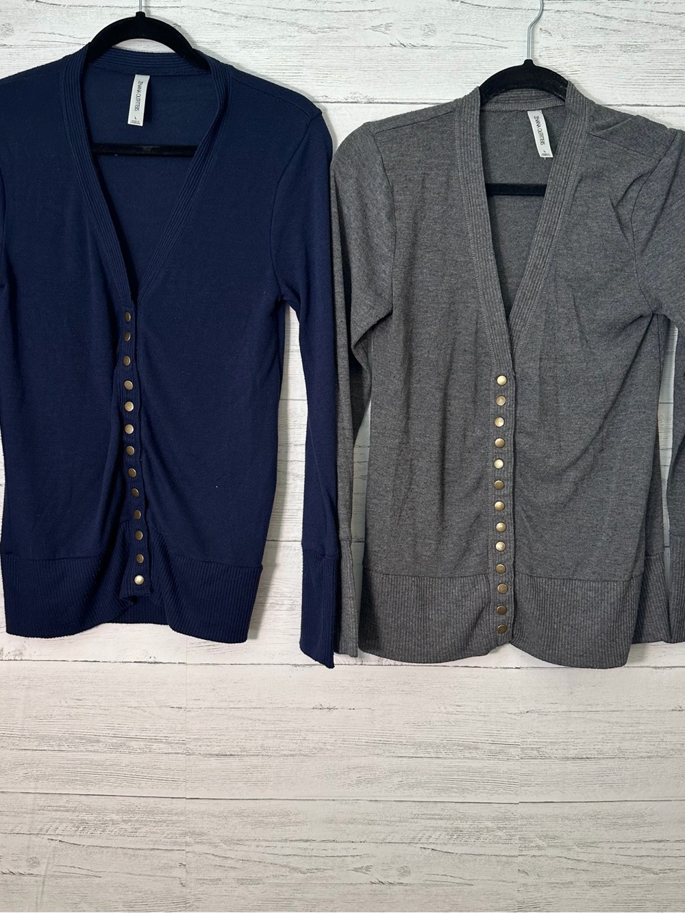2 Zenana Outfitters Classic V-Neck Snap Cardigan - Navy / Gray